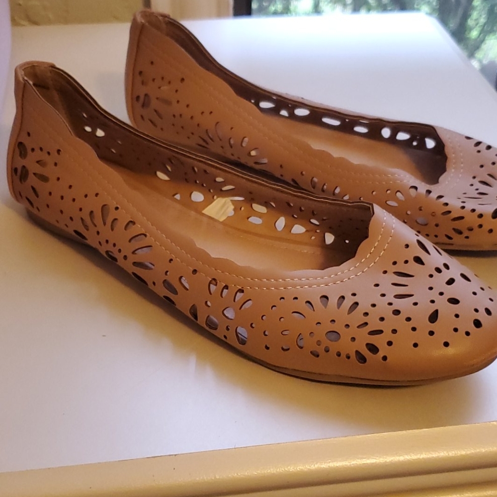 Ladies Dressy Flats 6.5